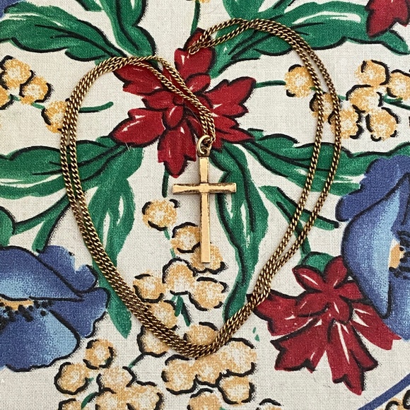 VTG I WEH I 14K Gold Filled Cross Necklace - Picture 2 of 16